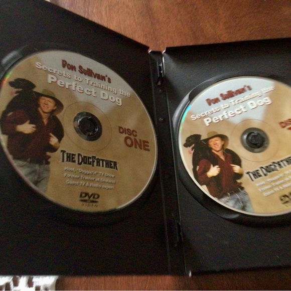 DVD on training your Dog 🐶 - Picture 3 of 4